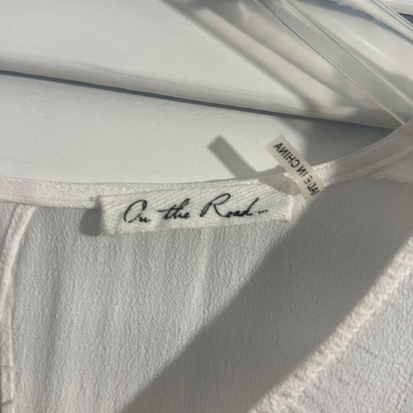 On the Road Anthropologie Off-White Blouse - Size - Picture 2 of 5